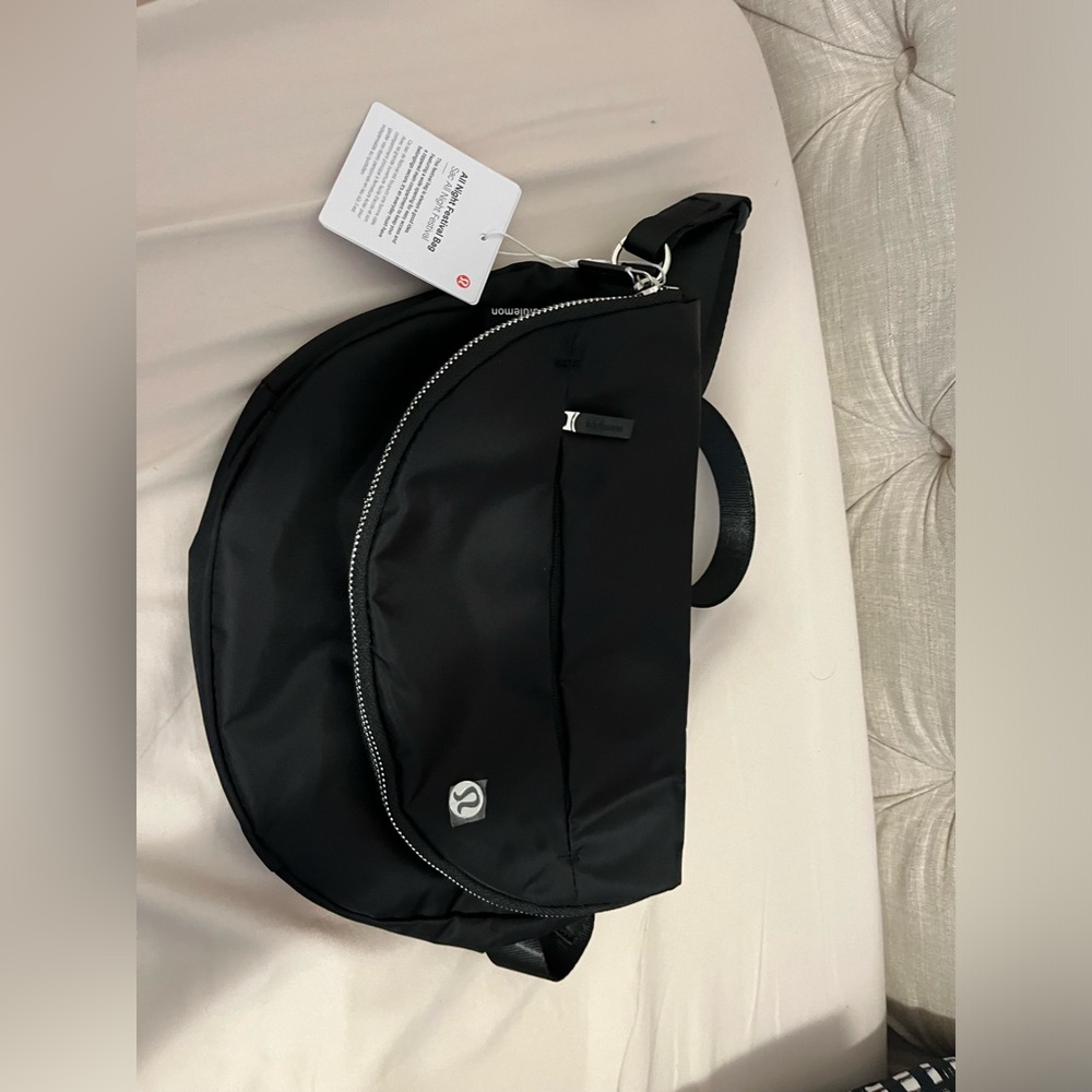 Lululemon-All night festival bag 5L black /silver
